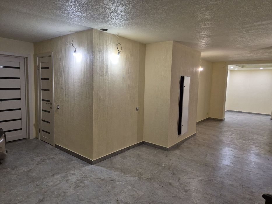 Продам нежитлове приміщення