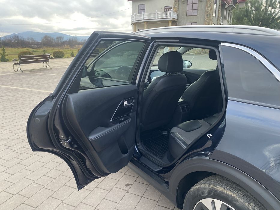 Kia niro EX 2022 рік (рест)