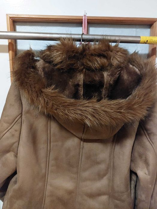 Kożuch damski z kapturem - Jelfs