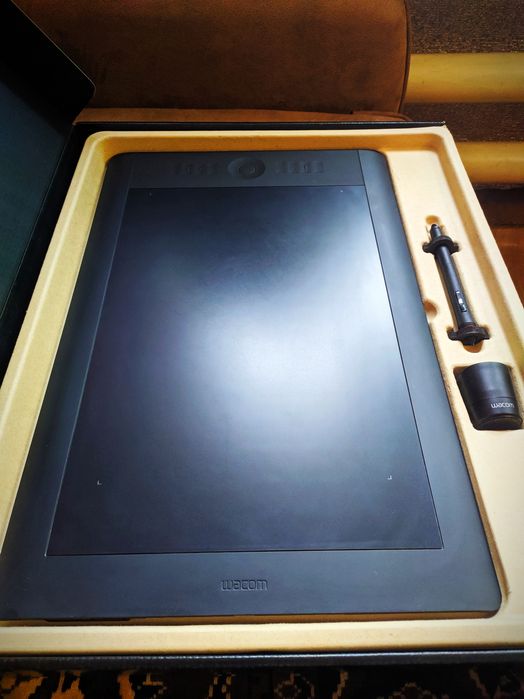 Графический планшет Wacom Intuos Touch Large PTH-850