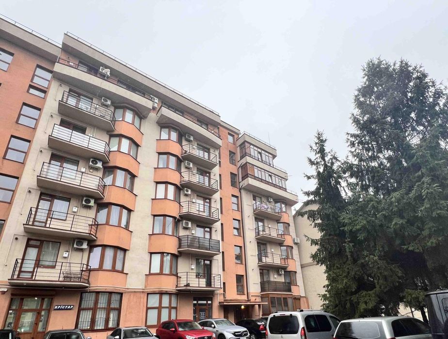 Продаж 1 кім., центр Новака — тиха вулиця, газове опалення.