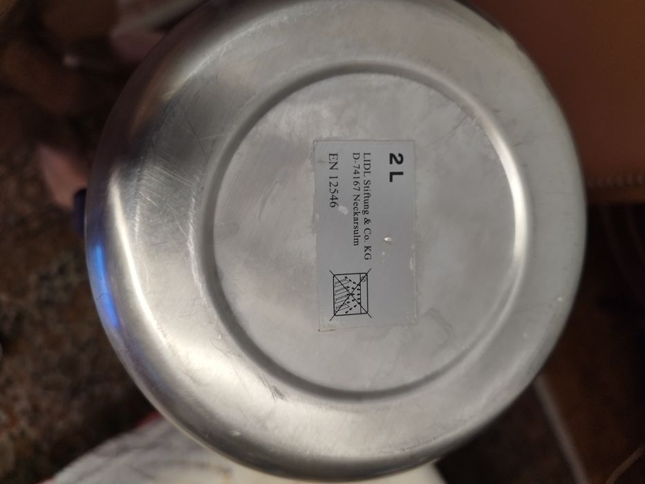 Chaleira termica 2 LT 6 euros