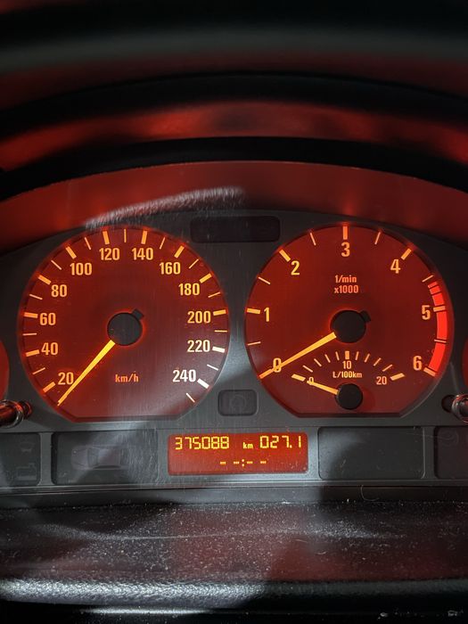 BMW 320d Touring (E46)