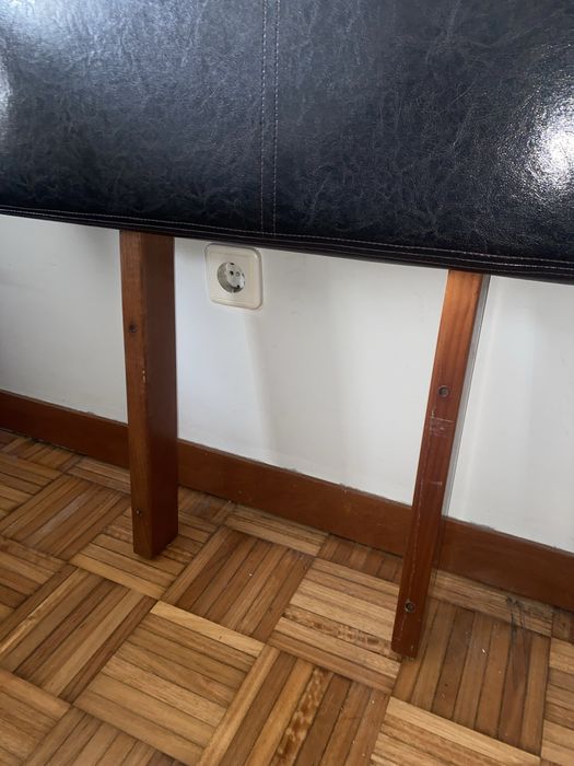 Cabeceira cama solteiro em pele