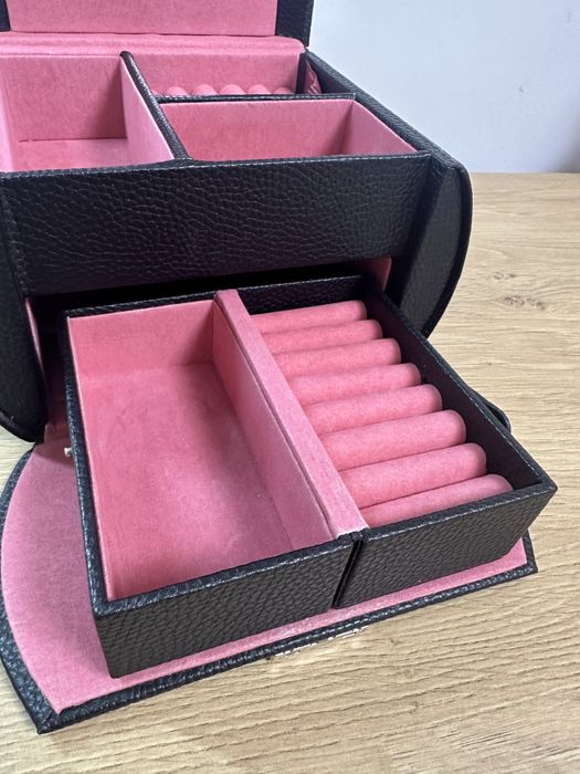 Шкатулка для прикрас