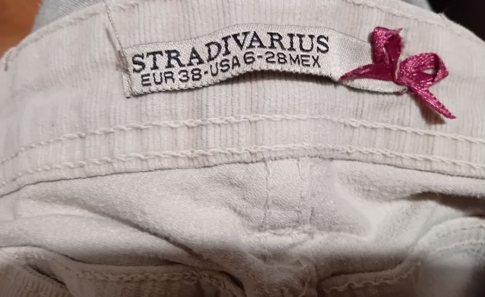 Stradivarius  spodnie damskie 38 slim  leg