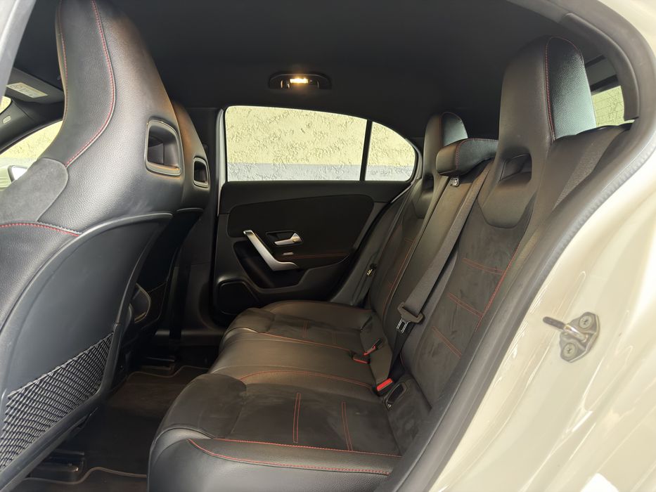 Mercedes A 180 D AMG Line Auto - Desde 399€ Mês