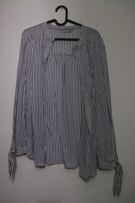 Camisa às riscas