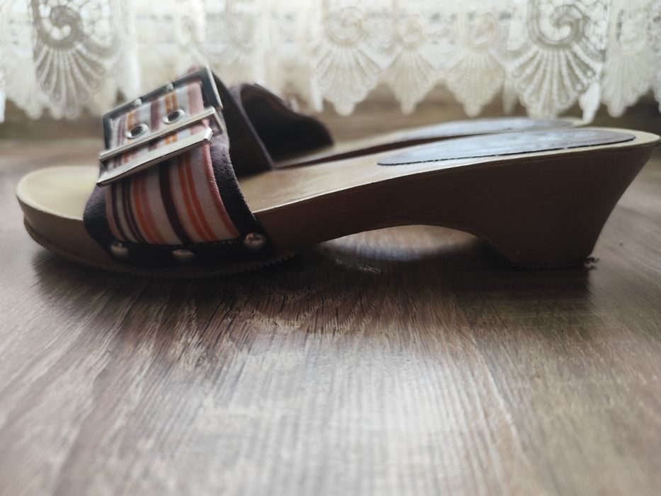 Klapki, chodaki brązowe r. 38