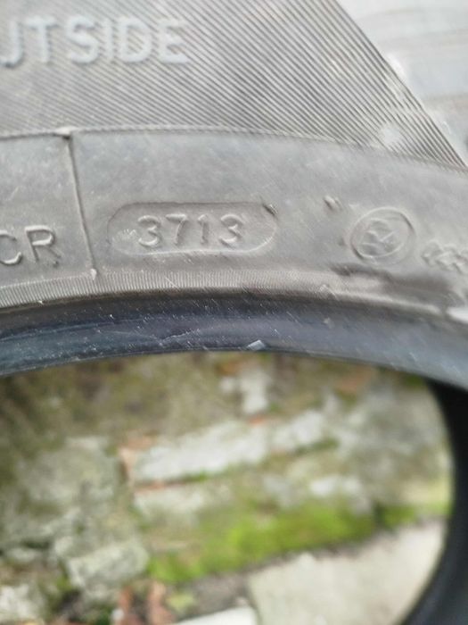 Komplet opon zimowych 255/60R17