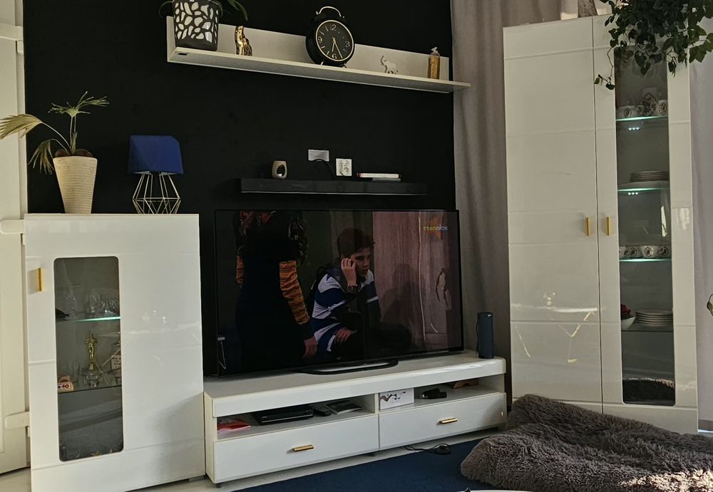 Meblościanka podświetlana  rtv  do salonu