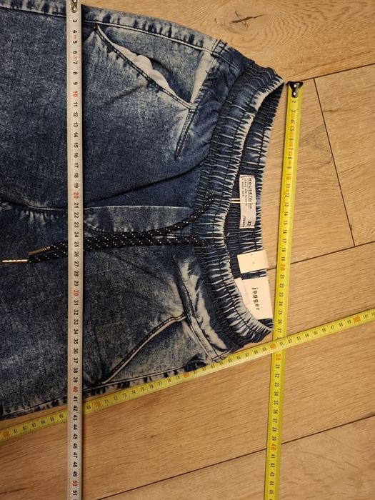 Nowe z metką spodnie damskie joggery House rozmiar 32