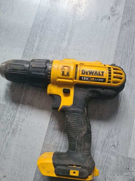 Wiertarko-wkrętarka udarowa DeWalt DCD776 18V XR – SPRAWNA (Body)