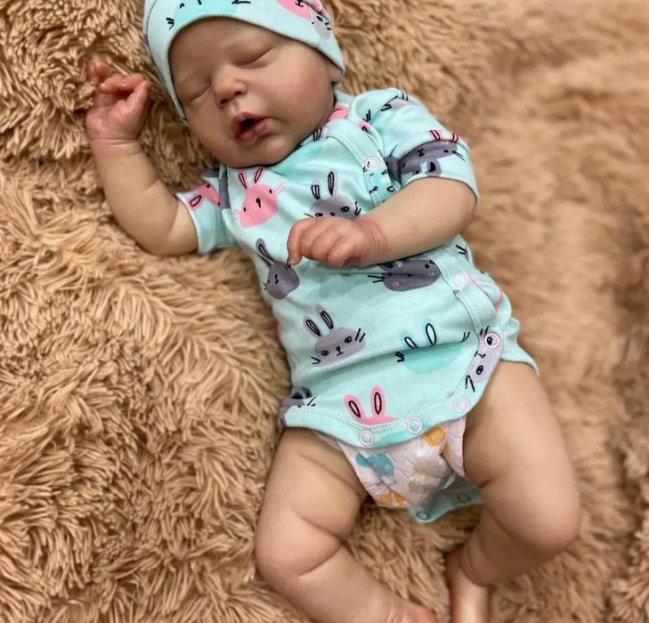 Nowa realistyczna lalka typu Reborn śpiący bobas z akcesoriami