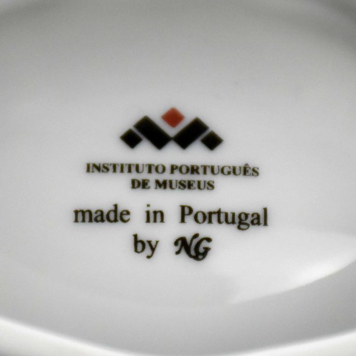 Saleiro bordo recortado porcelana decoração azul e dourados