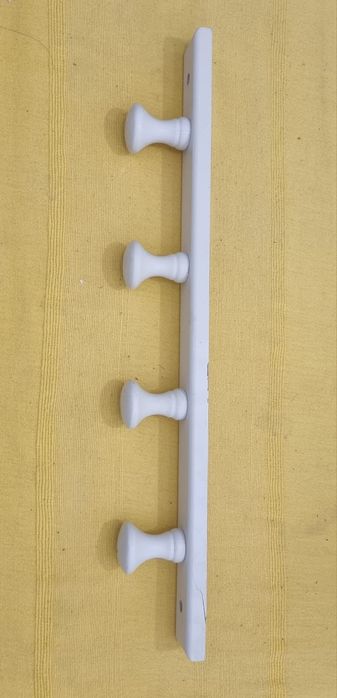 Cabide para Parede em Branco