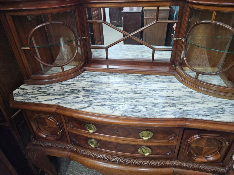 Ładny francuski kredens chippendale /