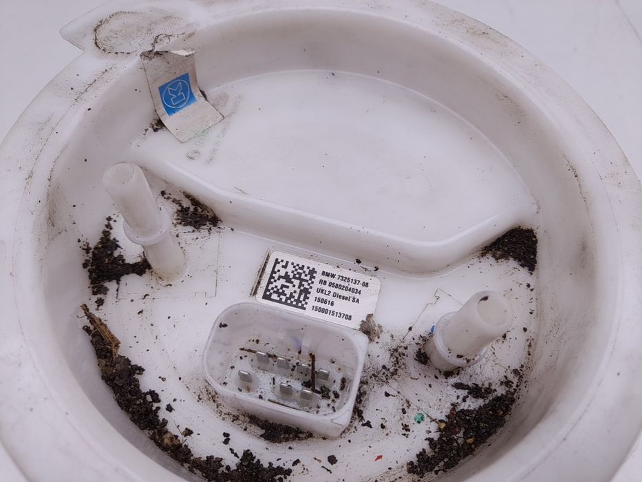 Bomba de combustível BMW X1 (F48)