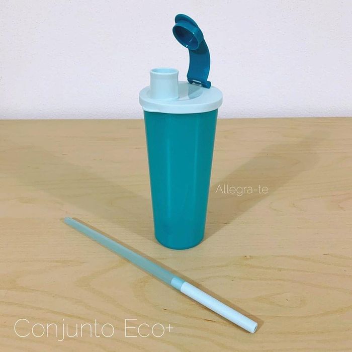 Copo + Palha Reutilizável Tupperware
