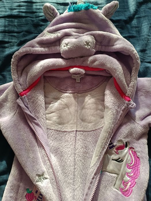 Kombinezon dla dziewczynki 6-7lat.116-122r.