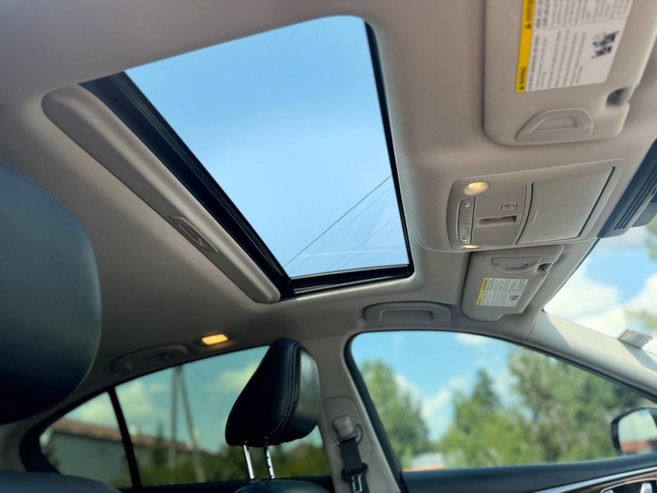 Infiniti Q50 3.5hydrid кращий седан в класі на найкращому двигуні