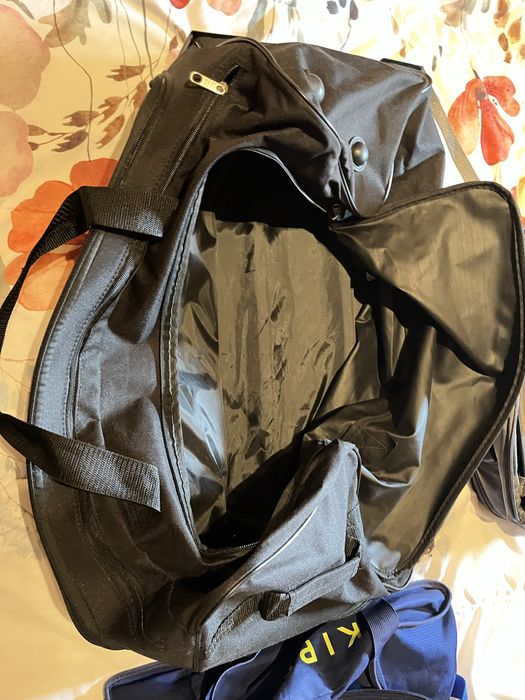 Vendo 3 sacos  viagem