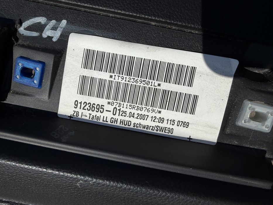 Konsola BMW E60 Head Up start stop Deska rozdzielcza BMW E61