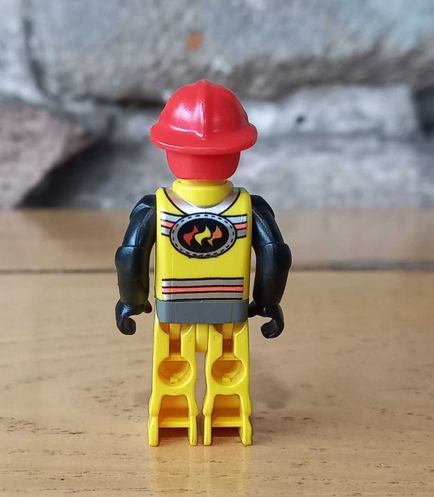 Lego 4Juniors - Minifigurka js001 - Jack Stone - Strażak