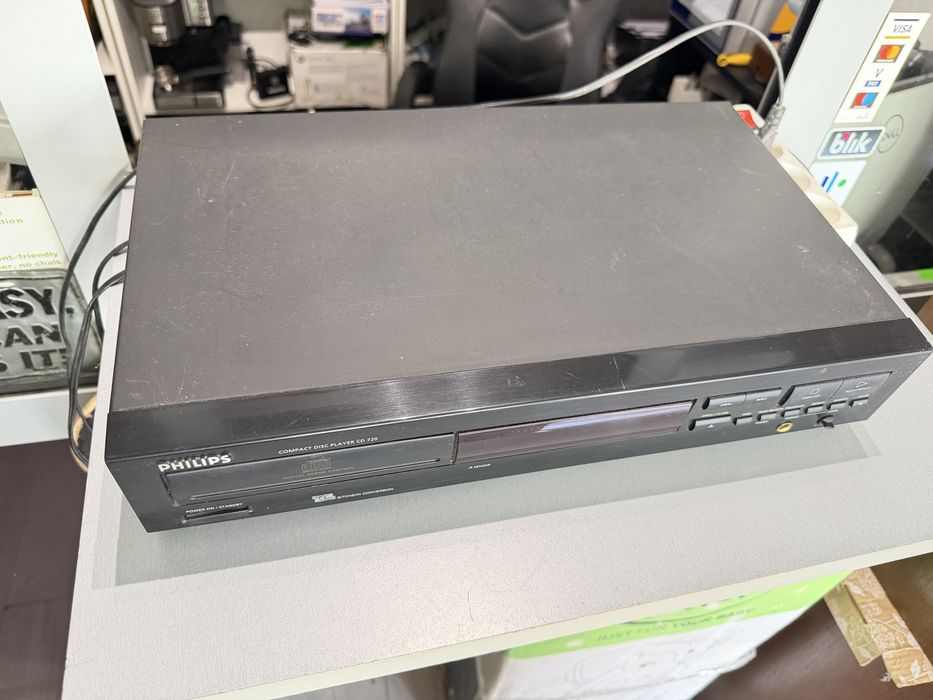 Odtwarzacz CD Philips CD 720 w pełni sprawny . Ladny stan