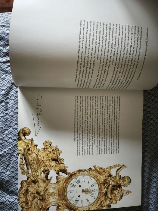 Livro novo de filatelia " o palácio de Belém"