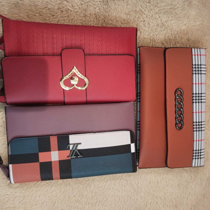 Клатч жіночий. .