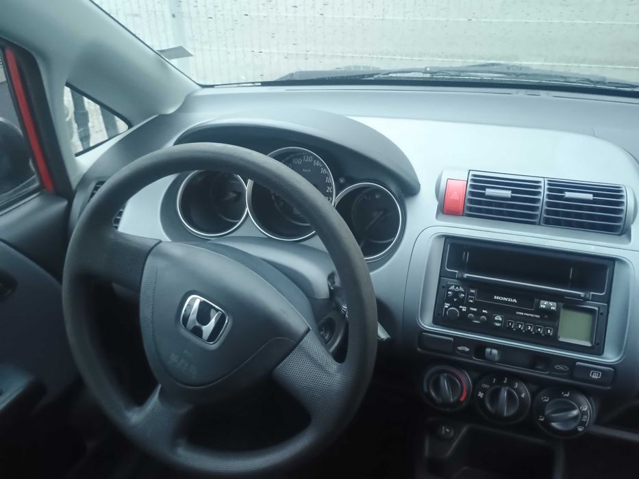 Хонда Джаз автомобіль 2004