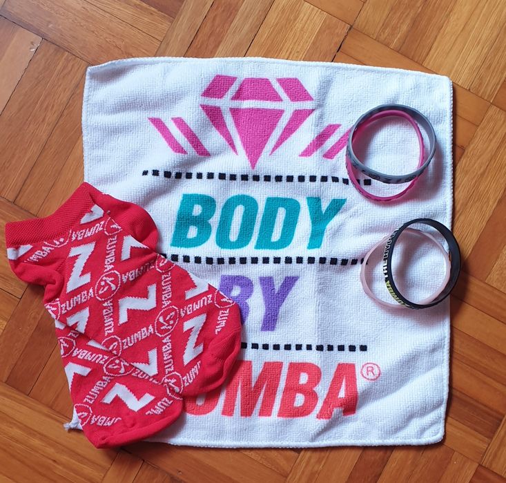 Conjunto de Toalha,e meias  Zumba