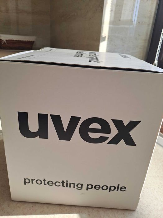 Шолом гірськолижний UVEX продам б/у  розмір 52-55