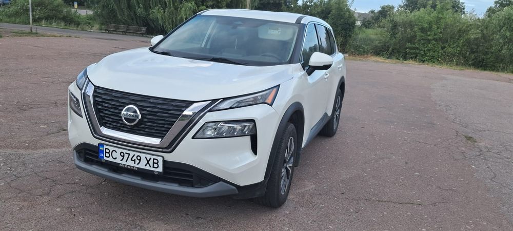 nissan rogue t 33 2021р. 2.5