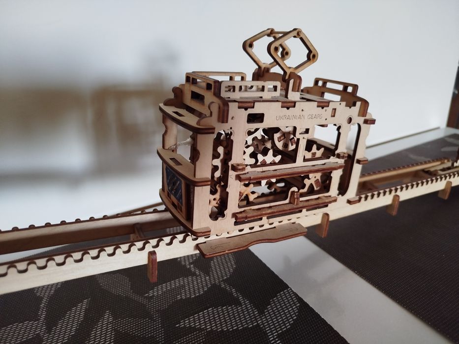 Деревянний 3D пазл "Трамвайчик"