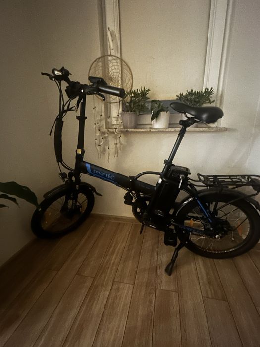 DWA rowery elektryczne składane