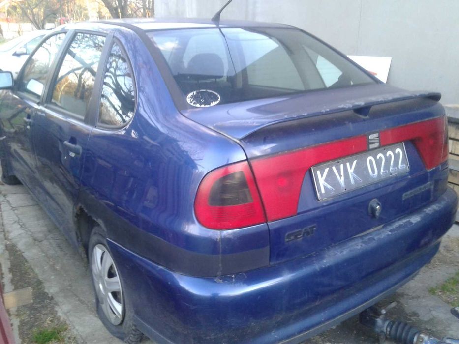SEat Cordoba 1 1998r 1.4 AEX2 Klapa Zderzak Tył Lampy Belka