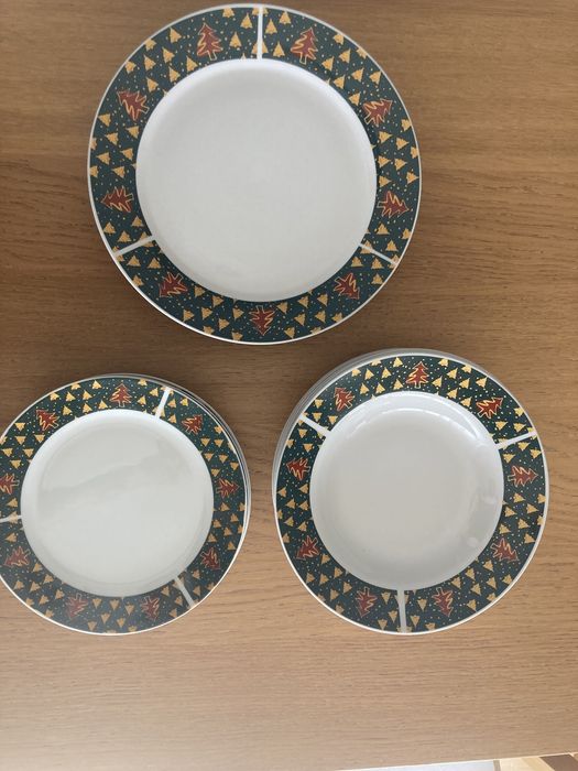 Conjunto de louça de Natal