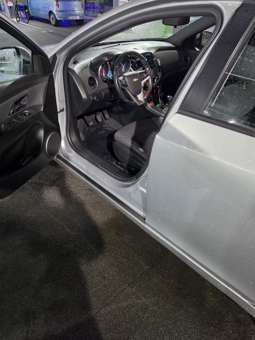Chevrolet Cruze Sport 1.7 diesel - 130cv