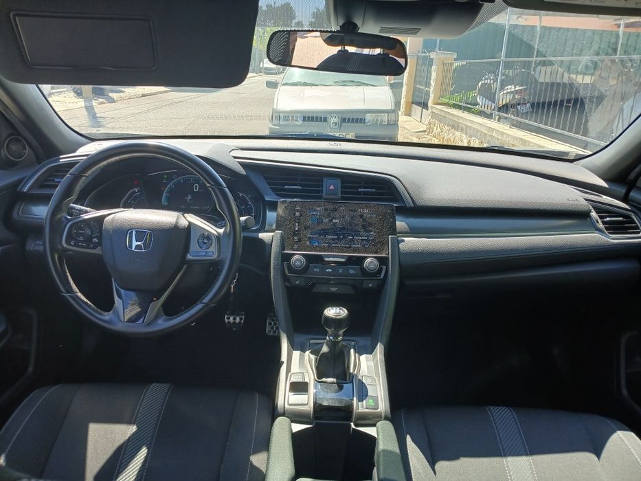 Honda civic 1.0 turbo vtec elegance navi