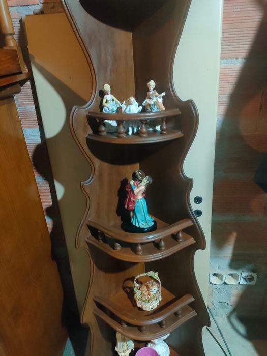Torre em madeira MOGNO