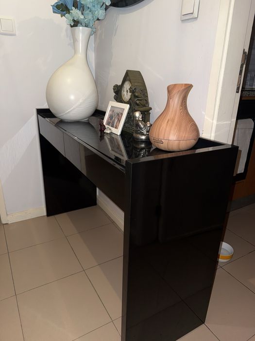 Consola de entrada