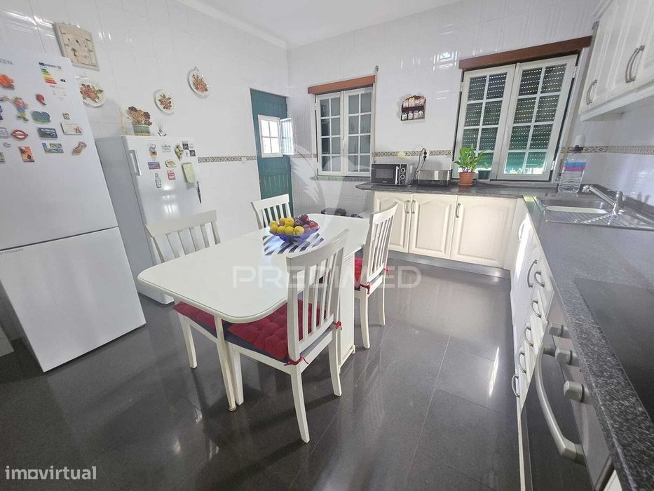Moradia T5 | Elegância, Espaço e Conforto