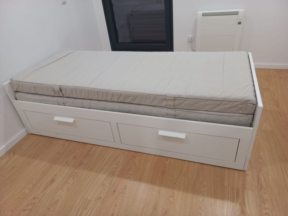 Cama Brimnes Ikea Nova com colchoes