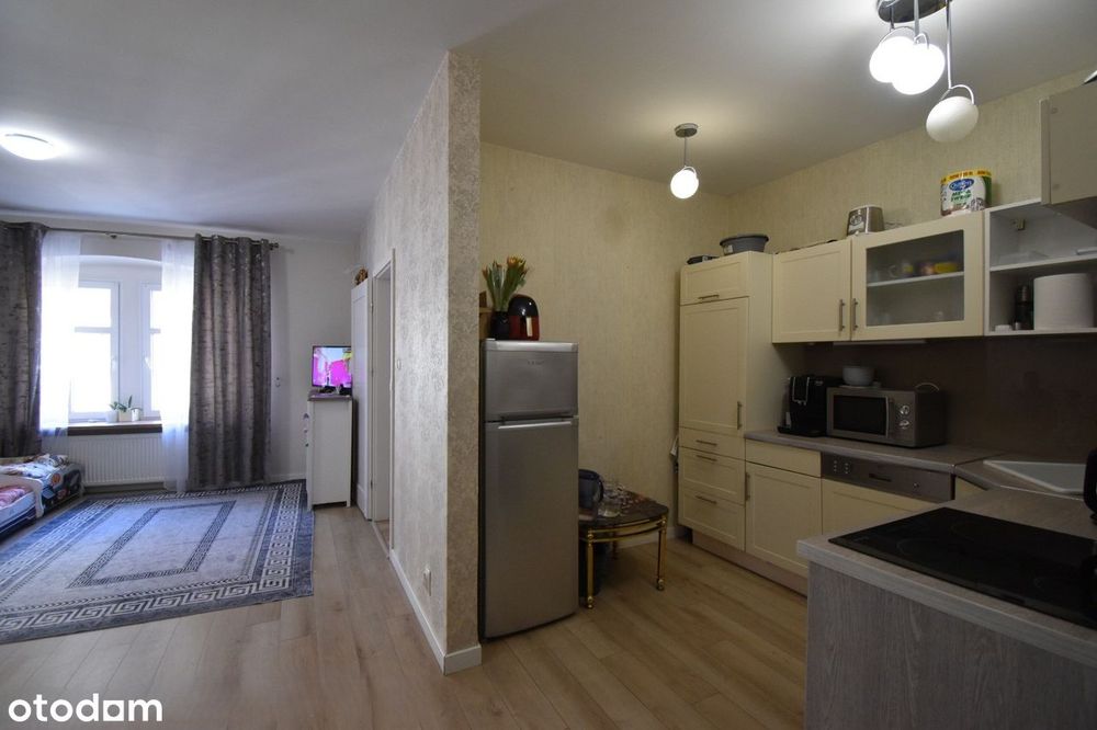 Mieszkanie 2 pokojowe na 1 piętrze bezczynszowe w samym centrum! 49m2