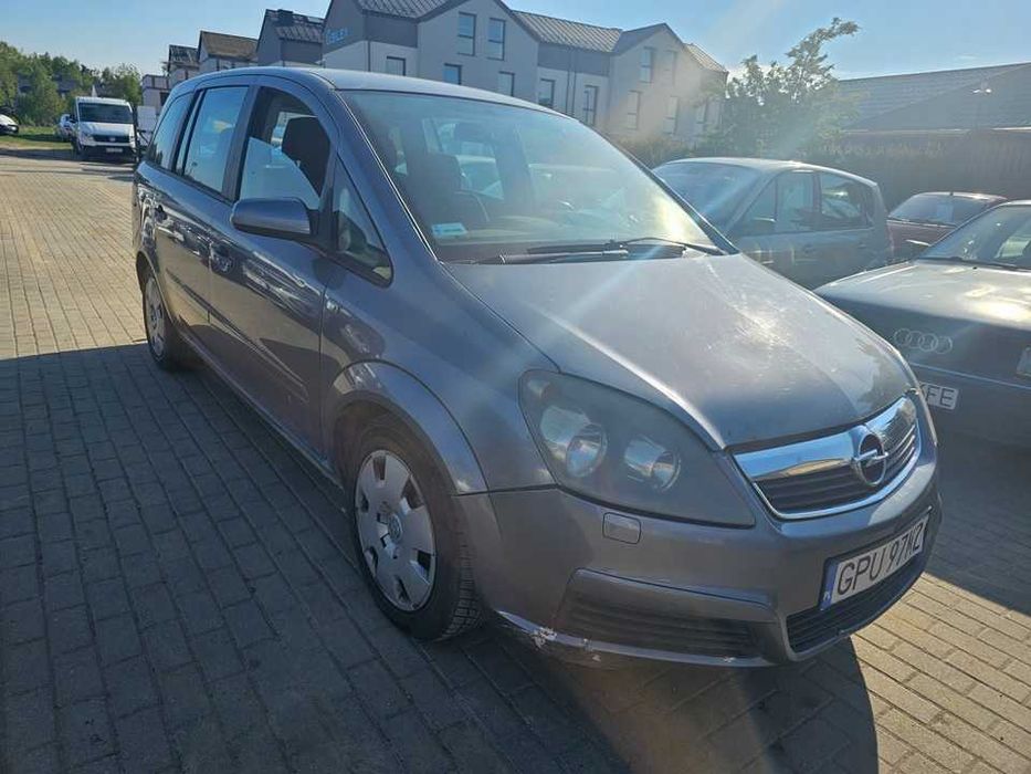 Opel Zafira B 2005r/7osobowa/1.9diesel/150KM/okazja/Hak/klima/manual
