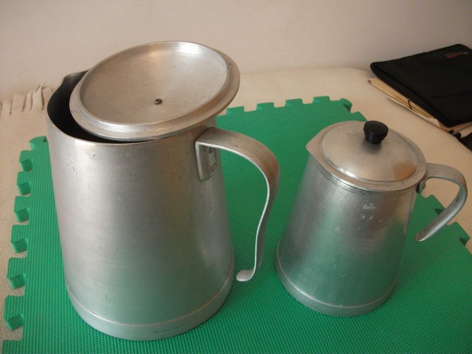 Cafeteiras em alumínio  grosso para cozinha de - 5 litros e 1,5 litros