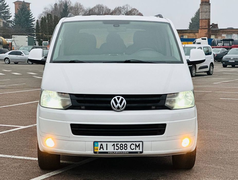 Volkswagen T5, 2.0 дизель, пасажир 9
Надійний та економний автомобіль.