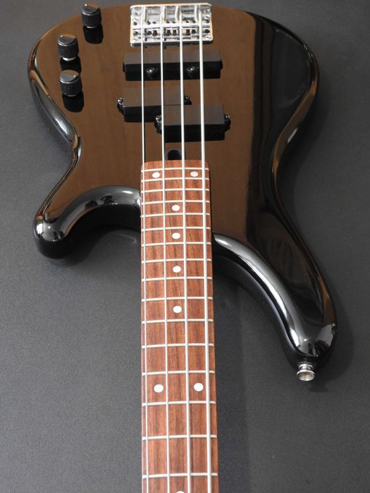 Бас гитара Yamaha MB-40 "Motion B" | 1997 год: 12 000 грн. - Бас-гітари ...